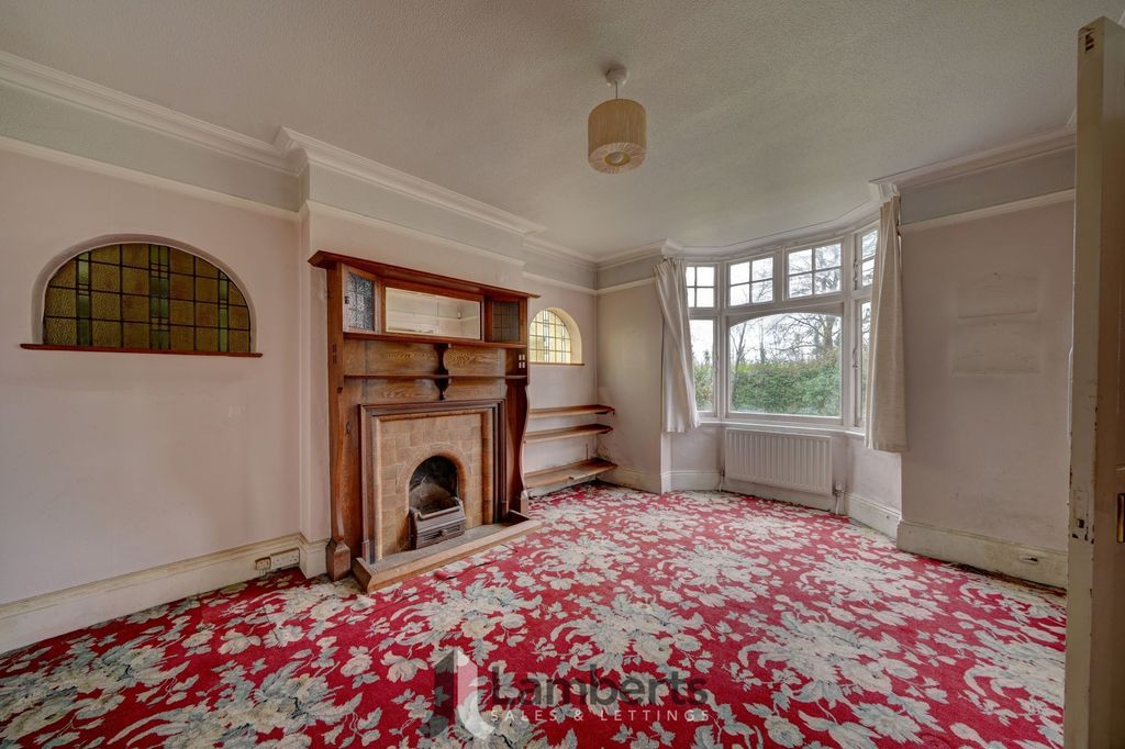 Property photo 3 of 26 Dining Room