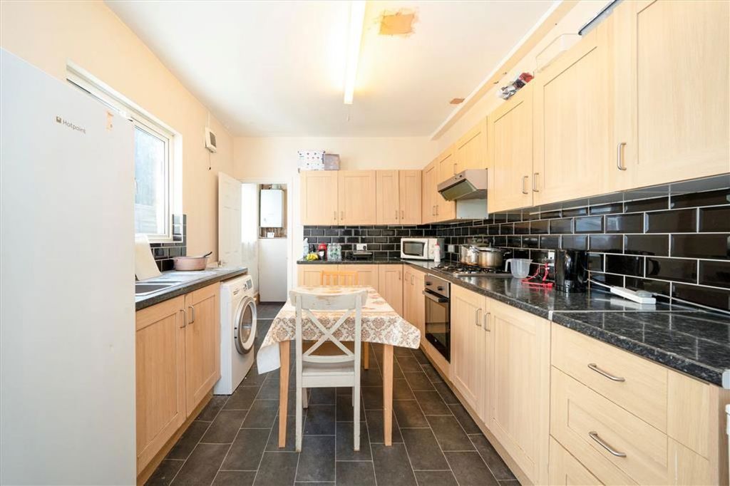 Property photo 2 of 4