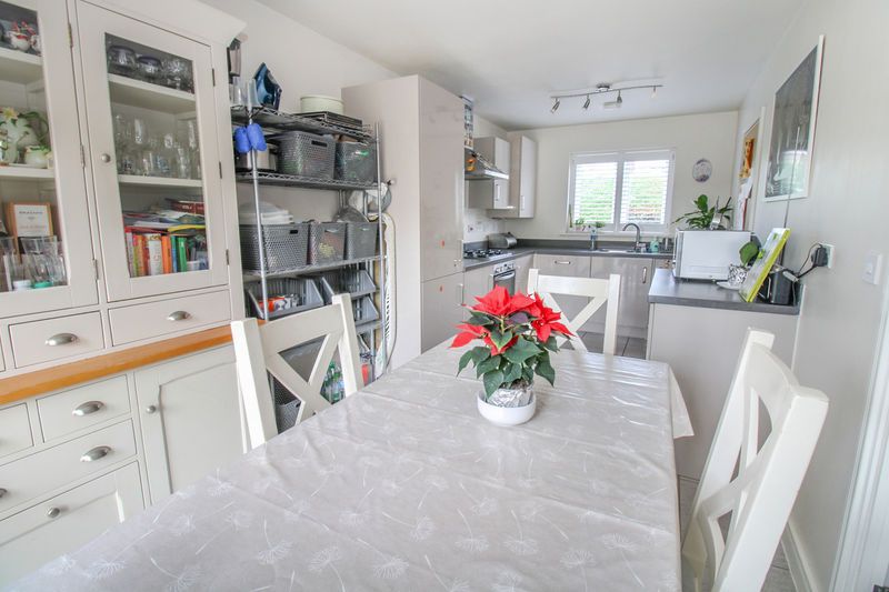 Property photo 3 of 15 Kitchen/Dining Room