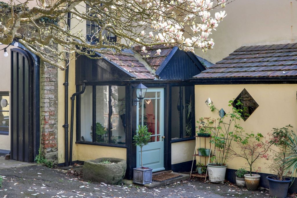 Property photo 1 of 31 Img_0610-Img_0612