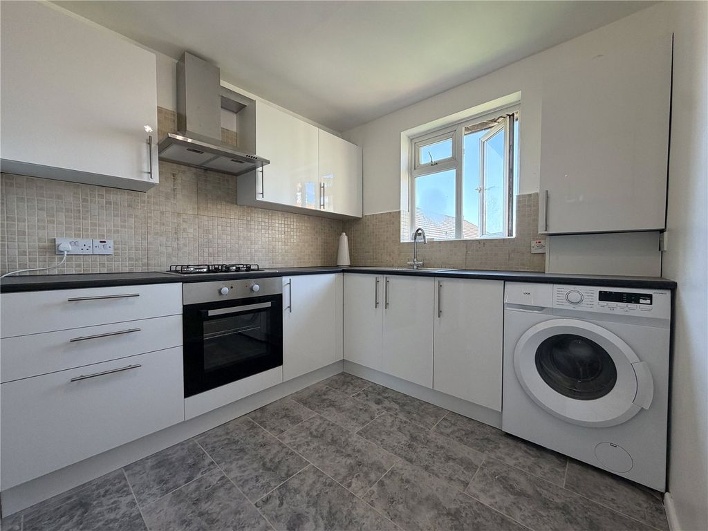 Property photo 1 of 13 Picture No. 23