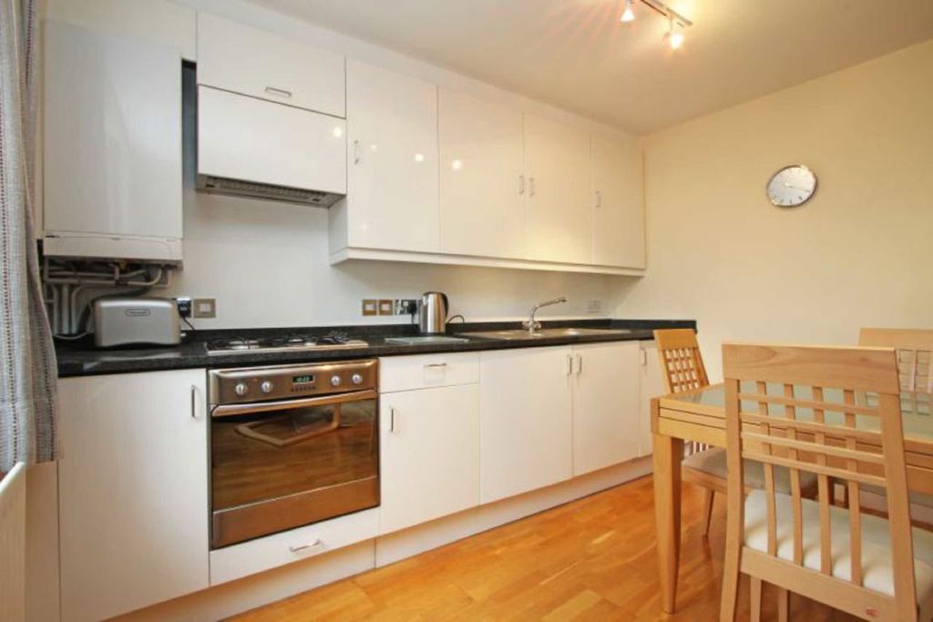 Property photo 3 of 5