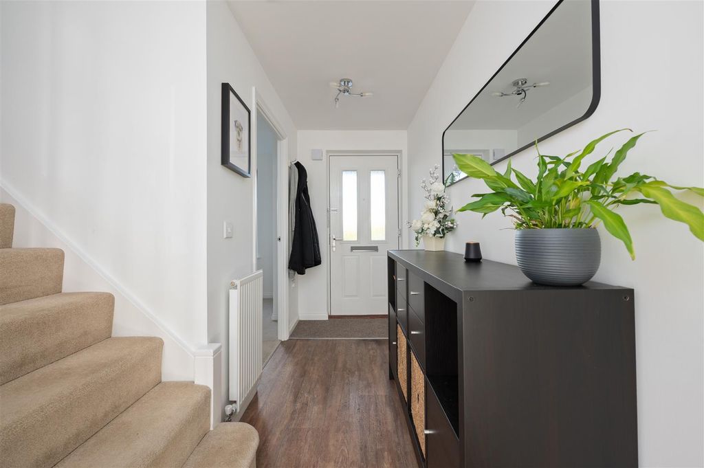 Property photo 2 of 30 6Colinsmithplace004.Jpg