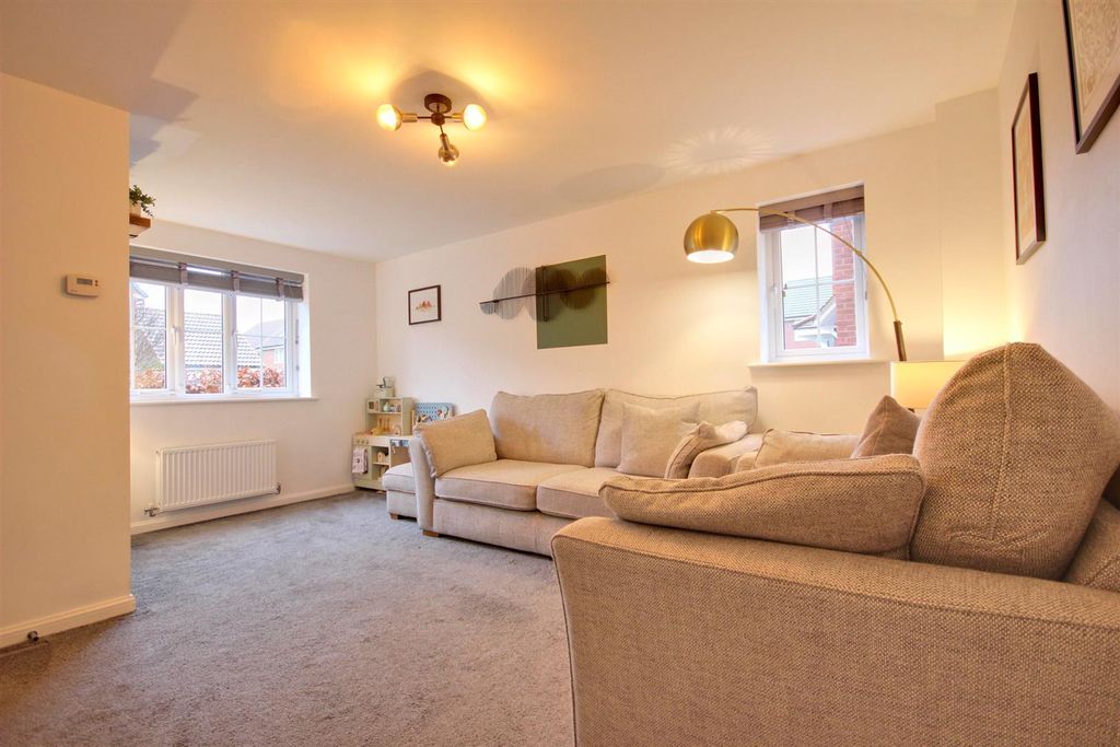 Property photo 2 of 17 Img_0013-Img_0015_Lzn.Jpg