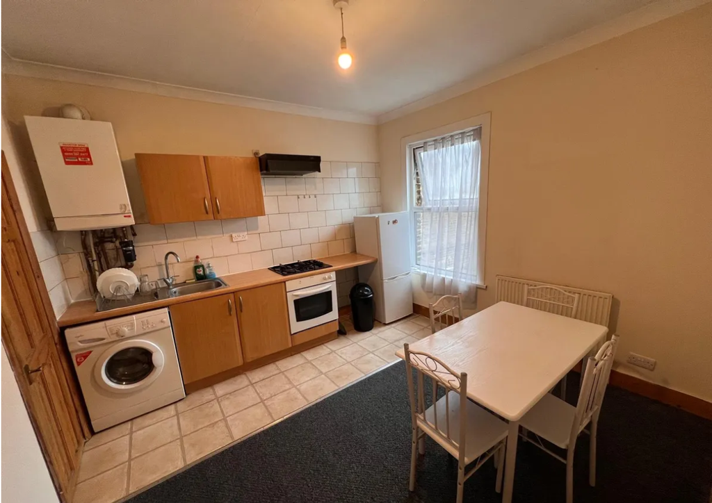 Property photo 2 of 4