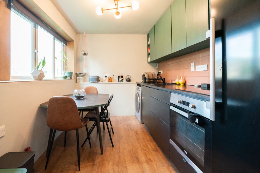 Property photo 3 of 24 4224014