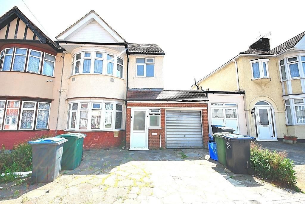 Property photo 2 of 9