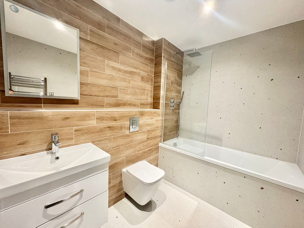 Property photo 3 of 5 Bathroom