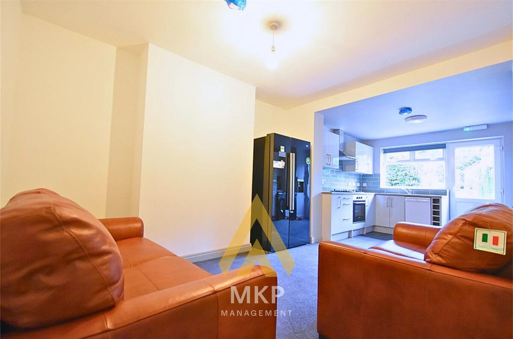 Property photo 3 of 18 3.Png