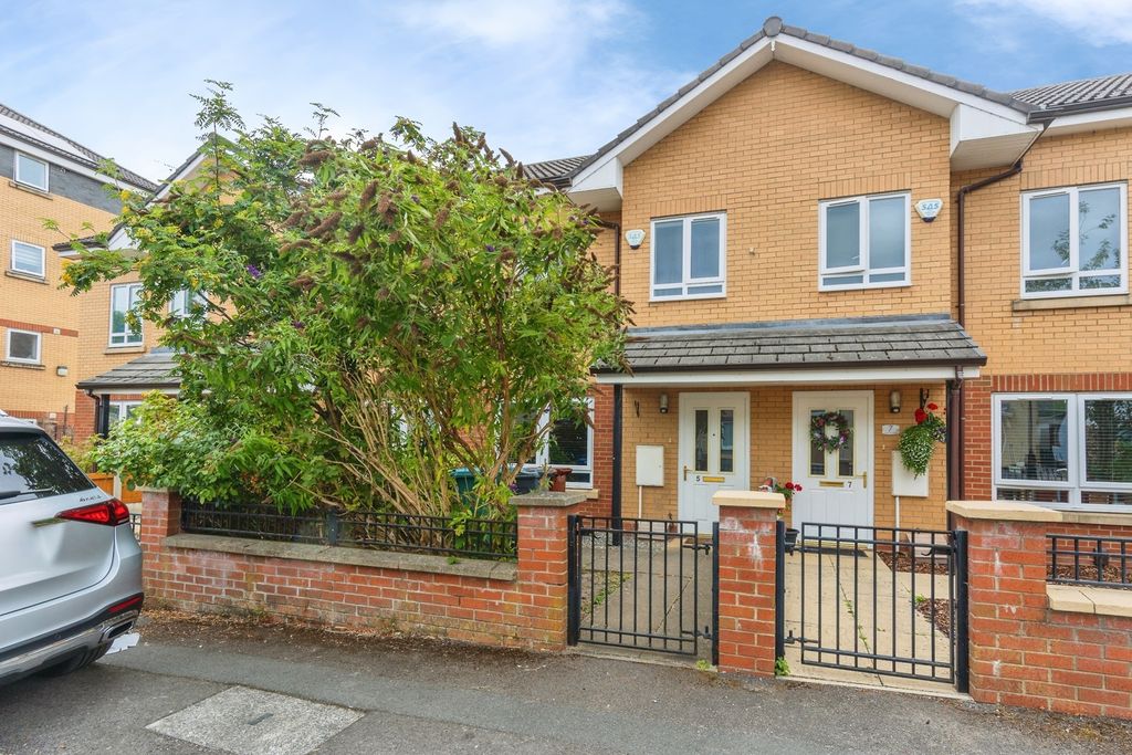 Property photo 1 of 15 Pbox-Img.Jpg