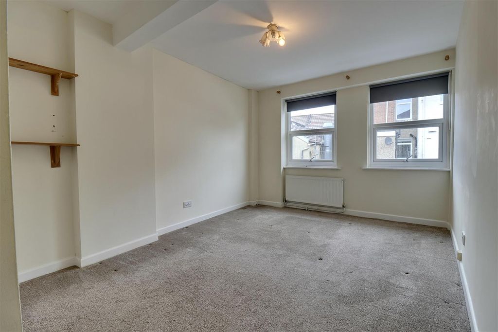 Property photo 3 of 10 Bd299596-E40B-4C3B-A232-21421Eb0Cef5_1_201_A.Jpeg