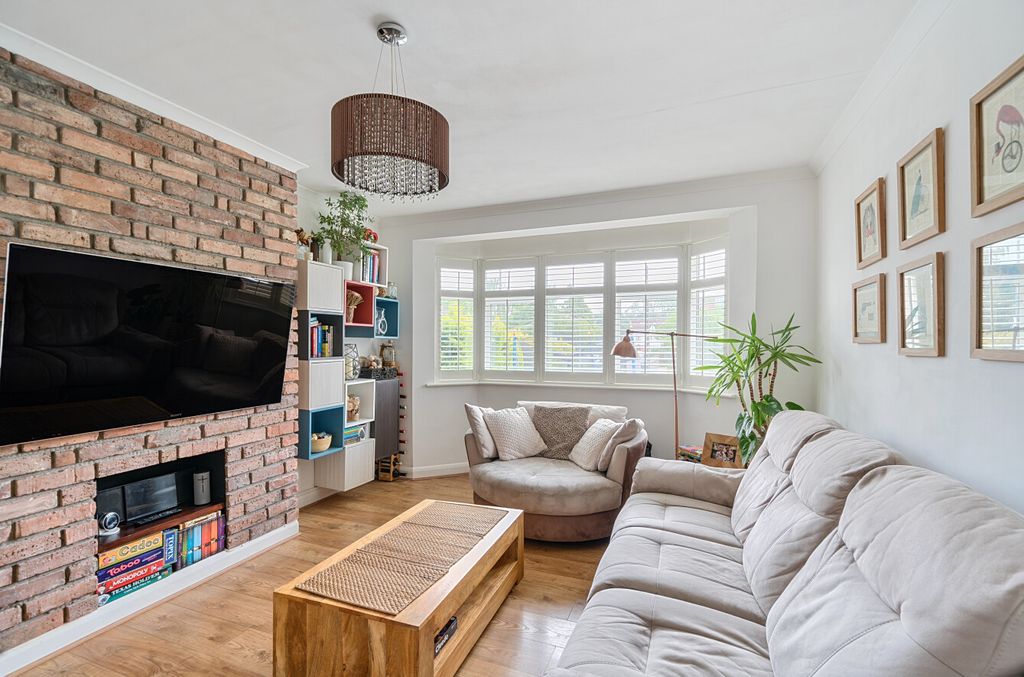 Property photo 3 of 21 1299431-3-68440c0...