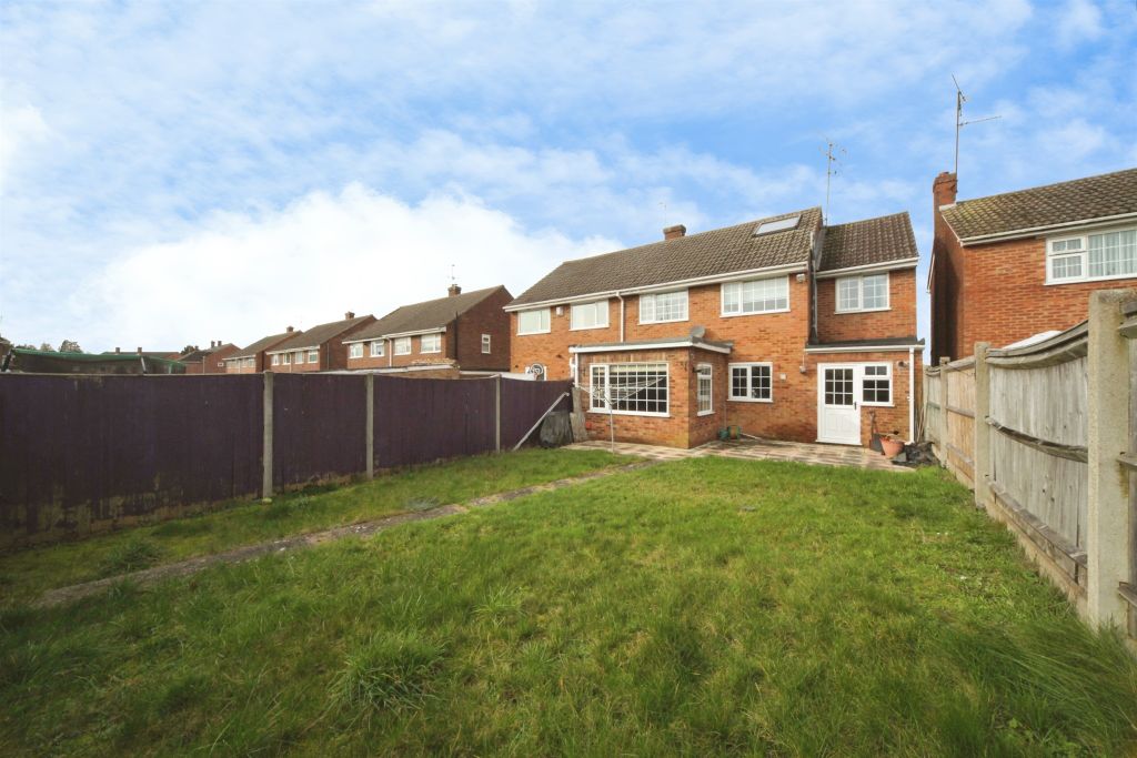 Property photo 2 of 20