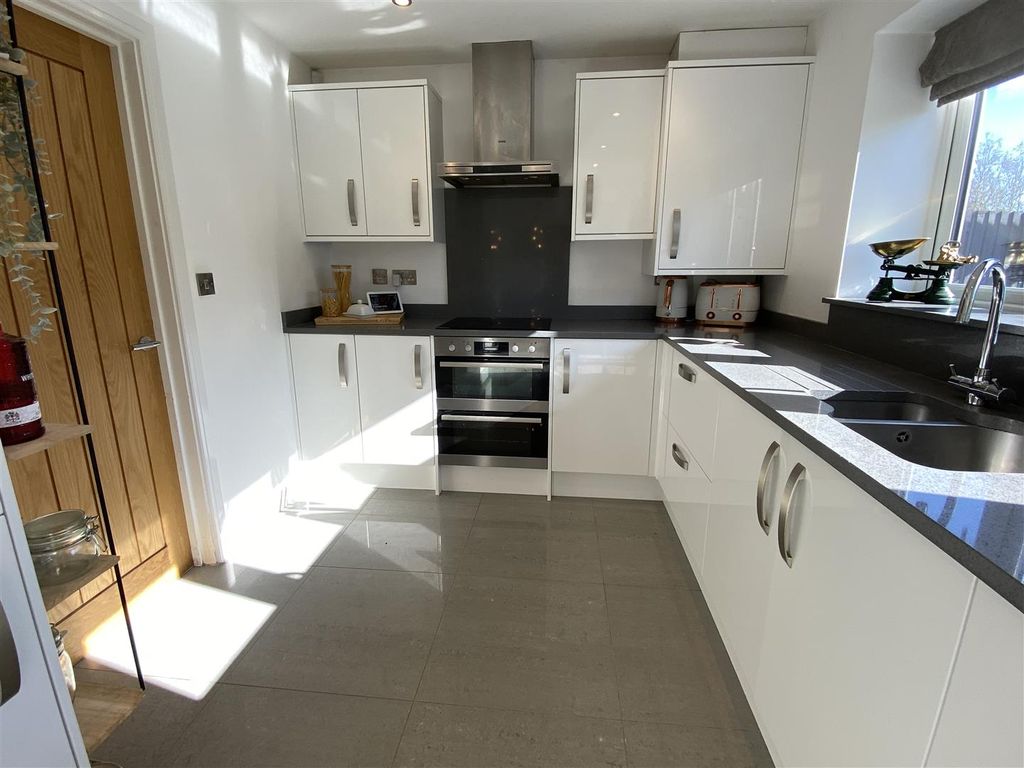 Property photo 3 of 28 Img_8739.Jpg