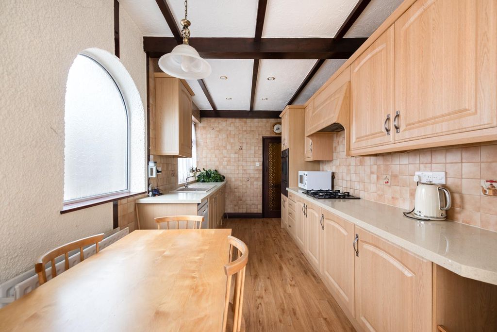 Property photo 3 of 22 Chase Way 11.Jpg