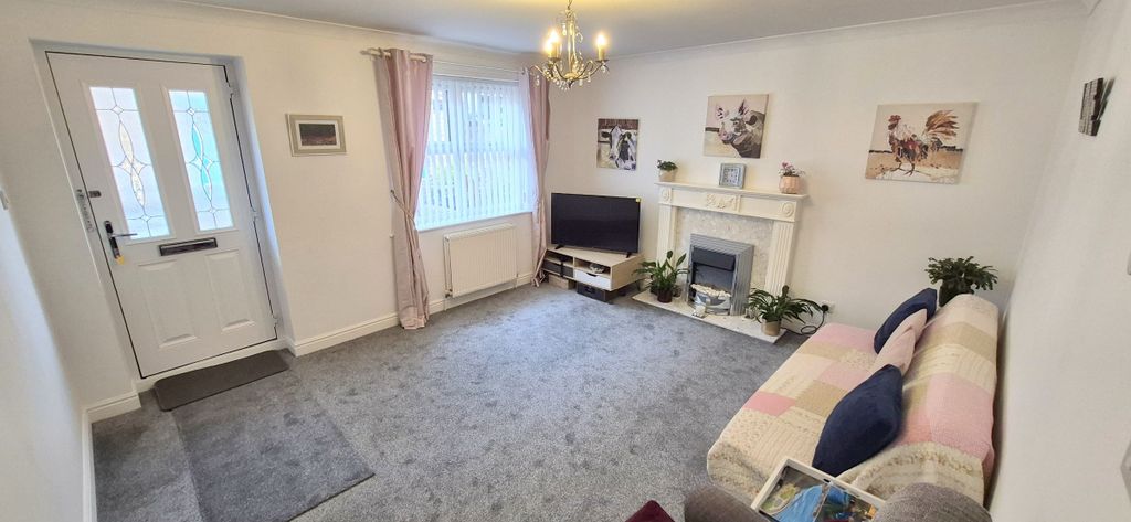 Property photo 3 of 21