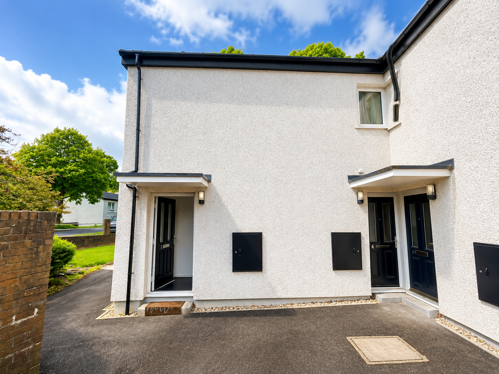 Property photo 2 of 11