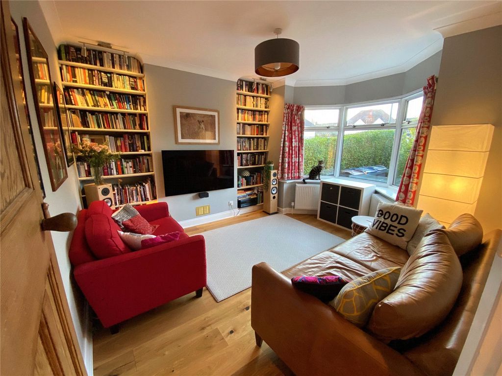 Property photo 2 of 17 Picture No. 02