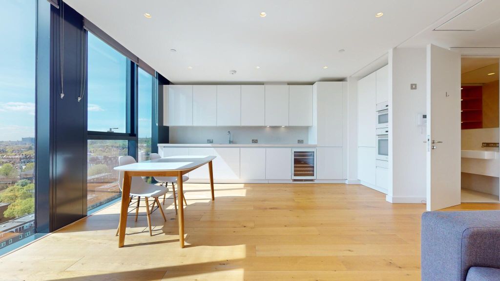 Property photo 2 of 32 Kitchen