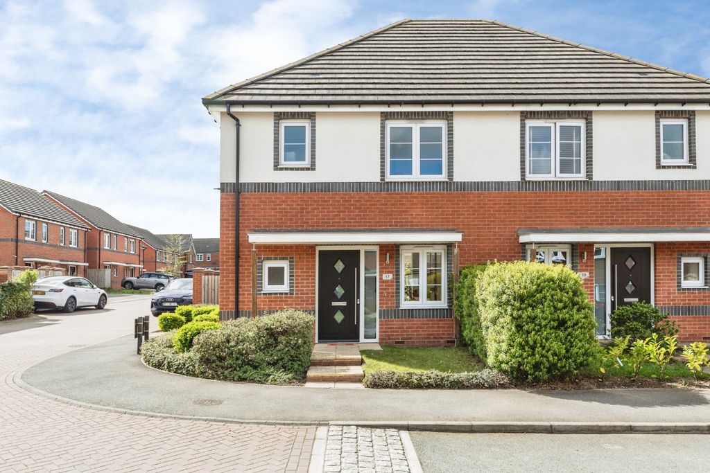 Property photo 1 of 15