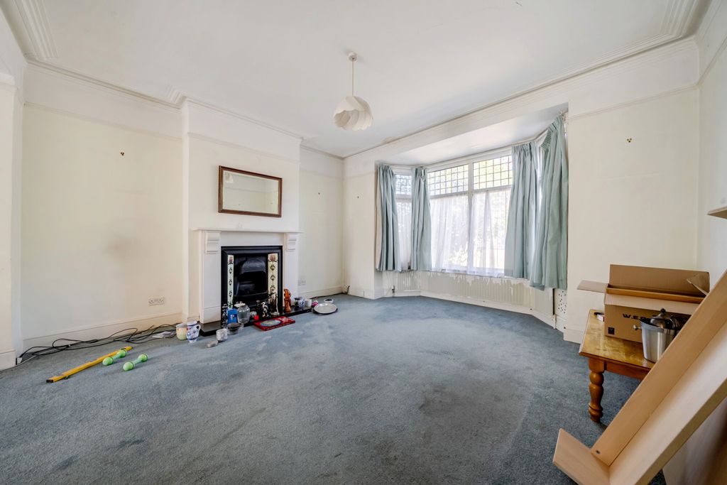 Property photo 3 of 20 1530876-14-6Ac79A...