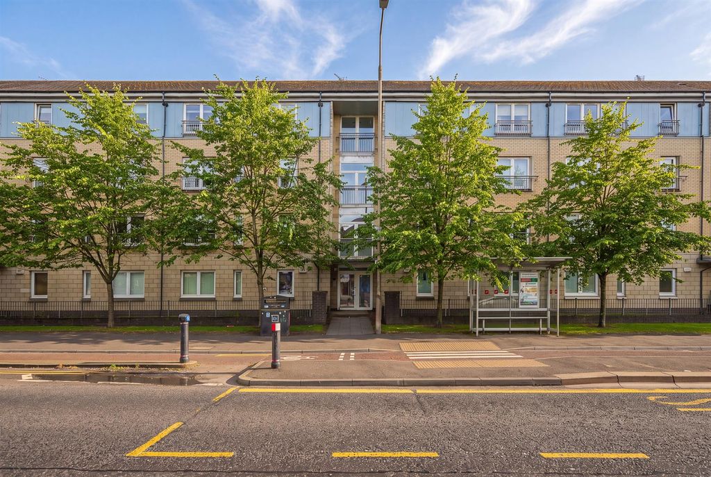 Property photo 1 of 16 Ali Watt Photographer Roslea Properties London Roa