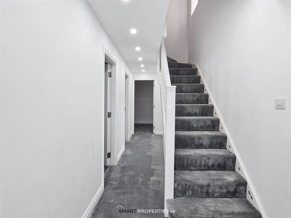 Property photo 3 of 40 HD01108 (1).Jpg