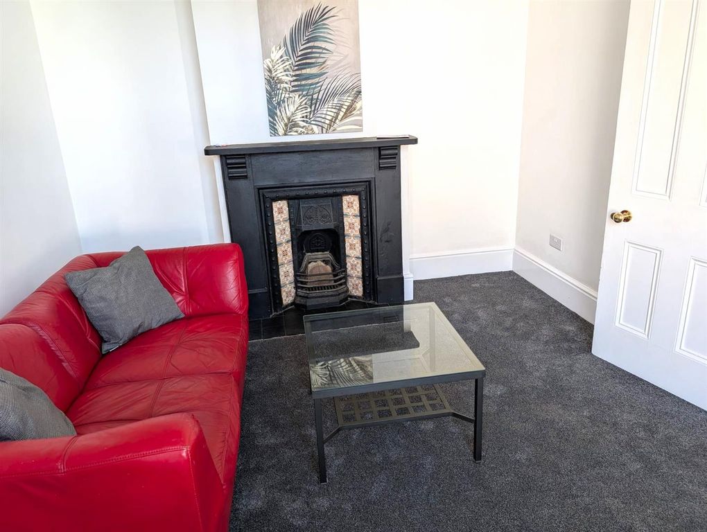 Property photo 3 of 5 Original-2Ab424D0-B1EE-456B-Afa8-B6Cbf537D1D5.Jpeg