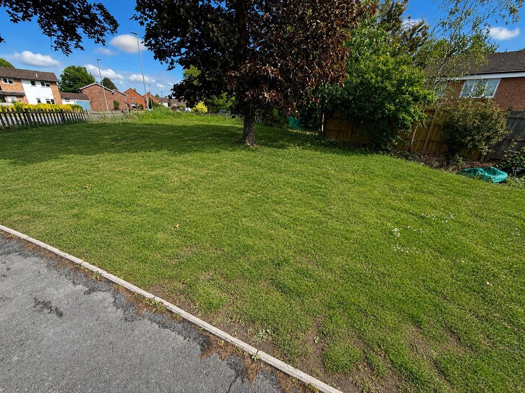 Property photo 3 of 16 E5C3D696-1Ff8-4Fbb-B54B-8B8De286F0Ef.Png