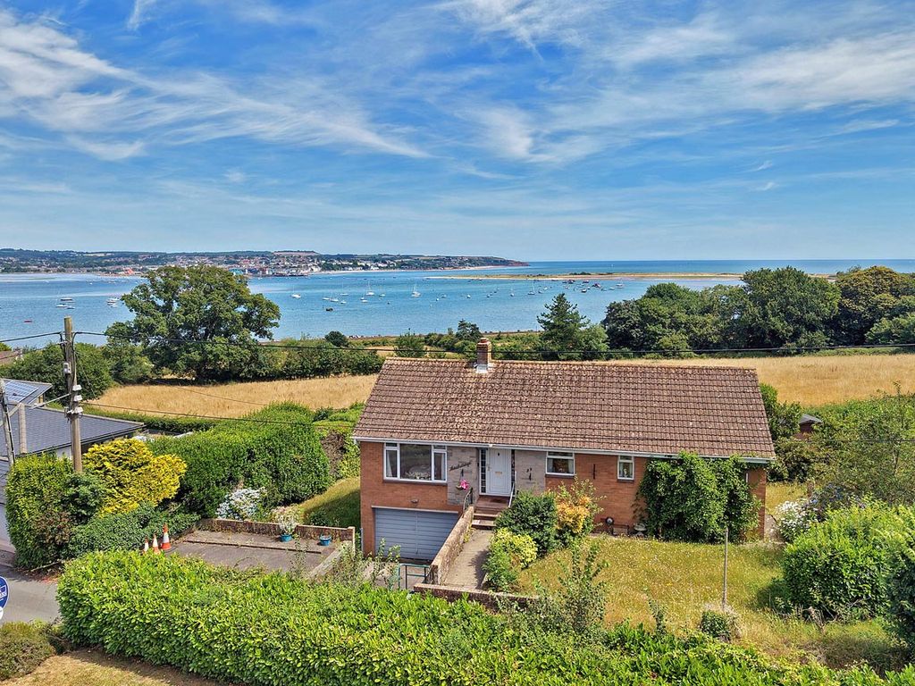 Property photo 1 of 16 Photo 2