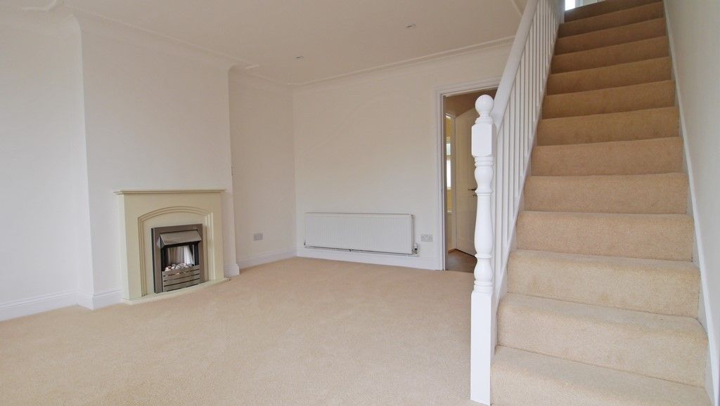 Property photo 2 of 12 Living Room