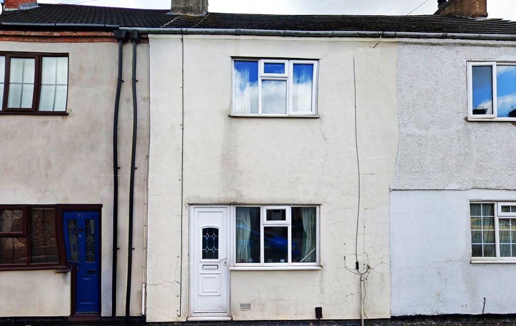 Property photo 1 of 3