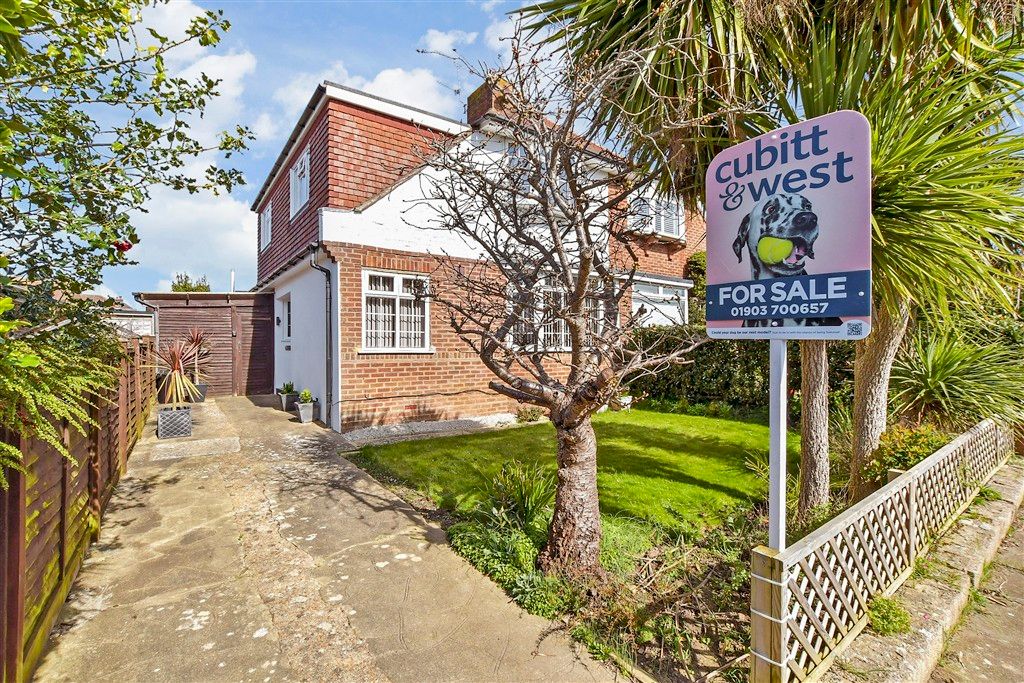 Property photo 1 of 17 Front