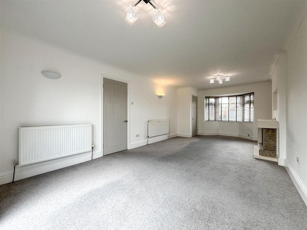 Property photo 3 of 36 20260330_094026744_Ios.Jpg