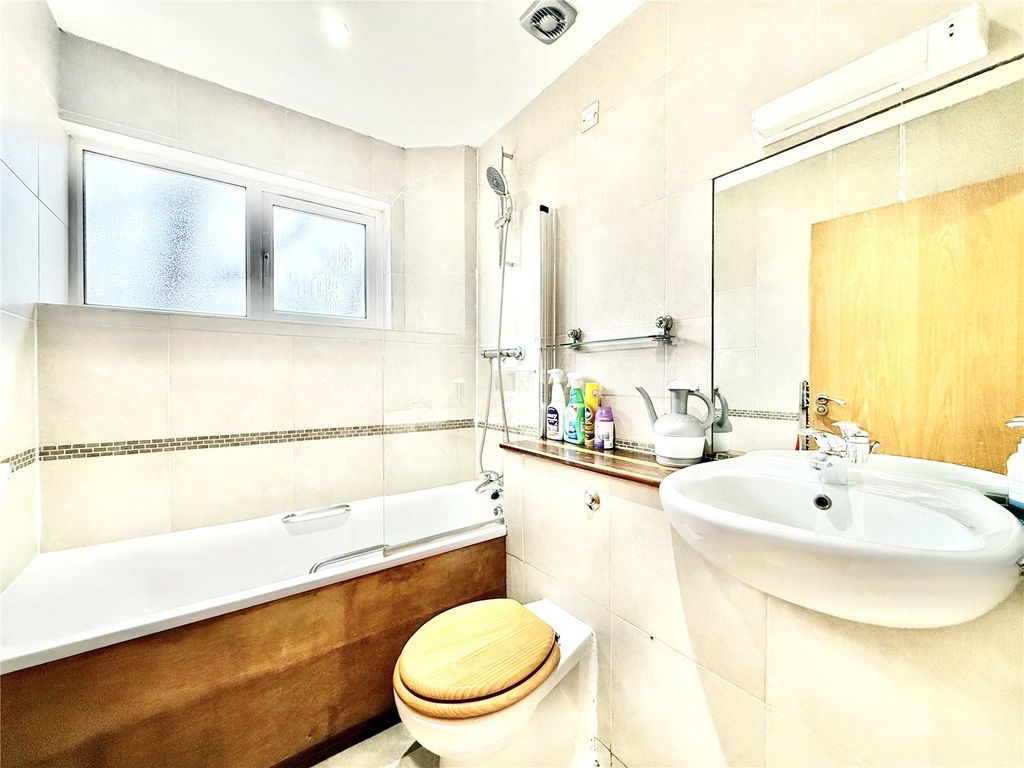 Property photo 2 of 7 Picture No. 10