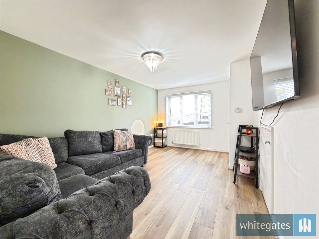 Property photo 3 of 18 Picture No. 04