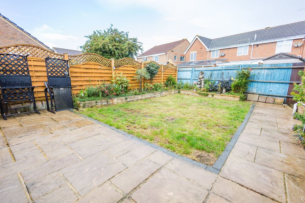 Property photo 3 of 18