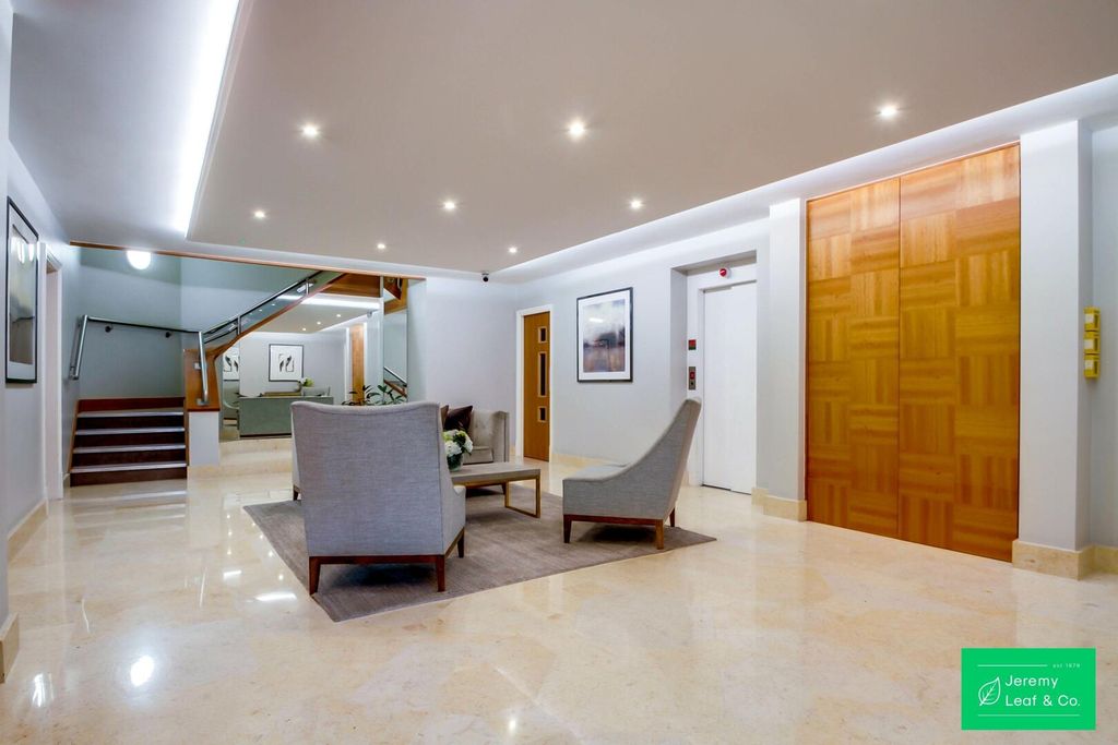 Property photo 2 of 28 Hallway