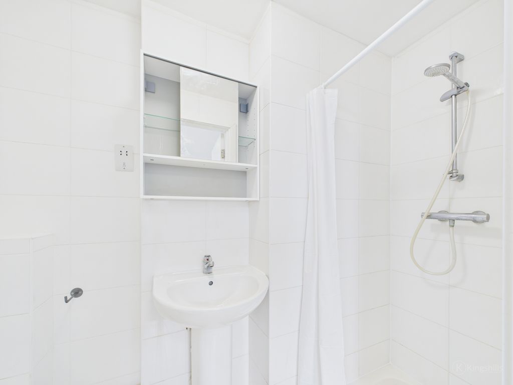 Property photo 3 of 4 Cam02136G0-Pr0474-Still003