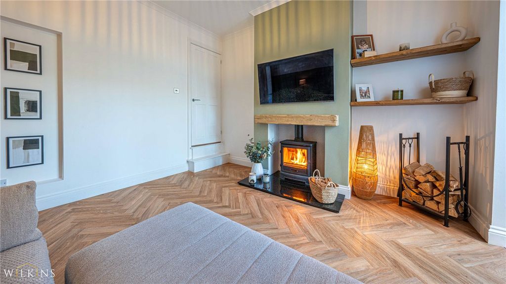 Property photo 3 of 34 Picture No. 19