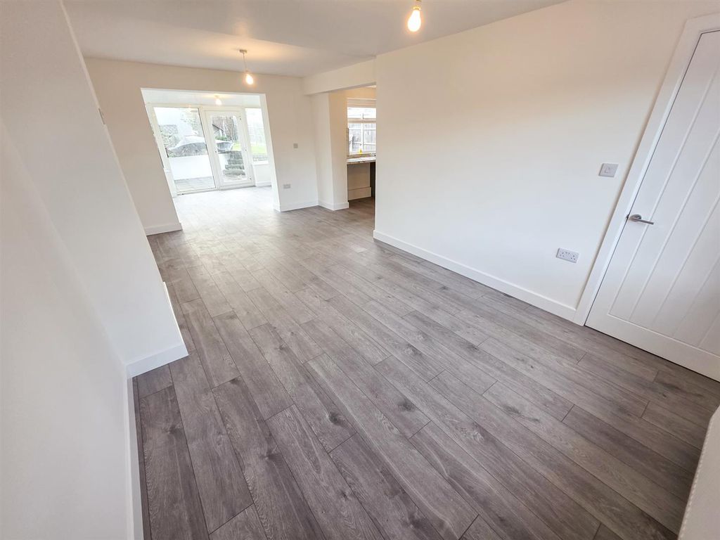 Property photo 3 of 26 20251031_151648.Jpg