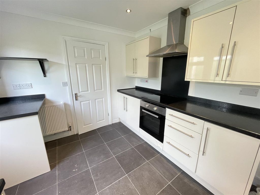 Property photo 3 of 18 Img_8532.Jpg