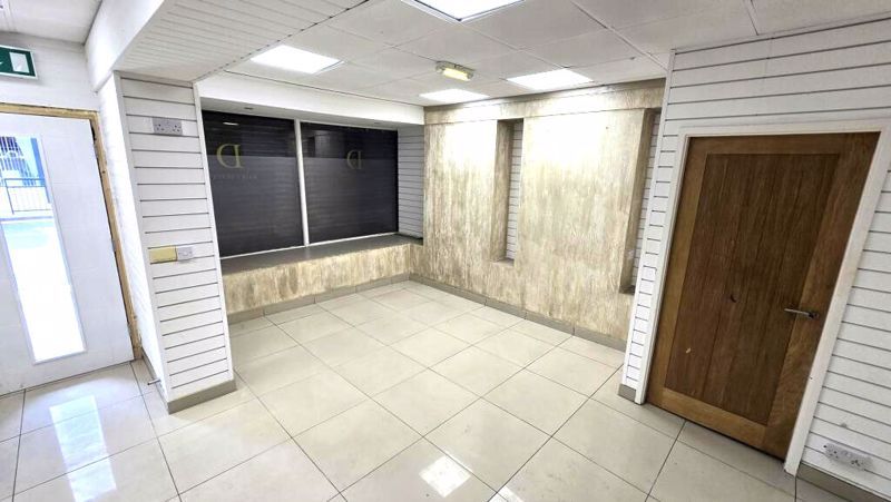 Property photo 3 of 20 Front Shop Area