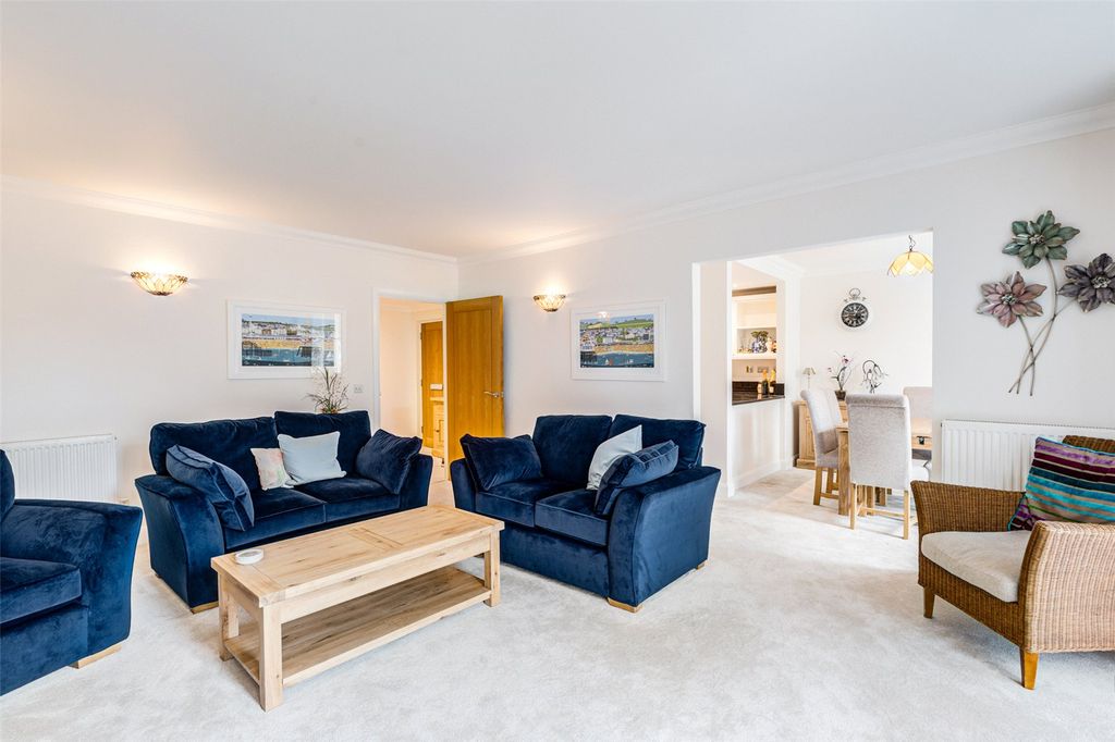 Property photo 3 of 23 Picture No. 31