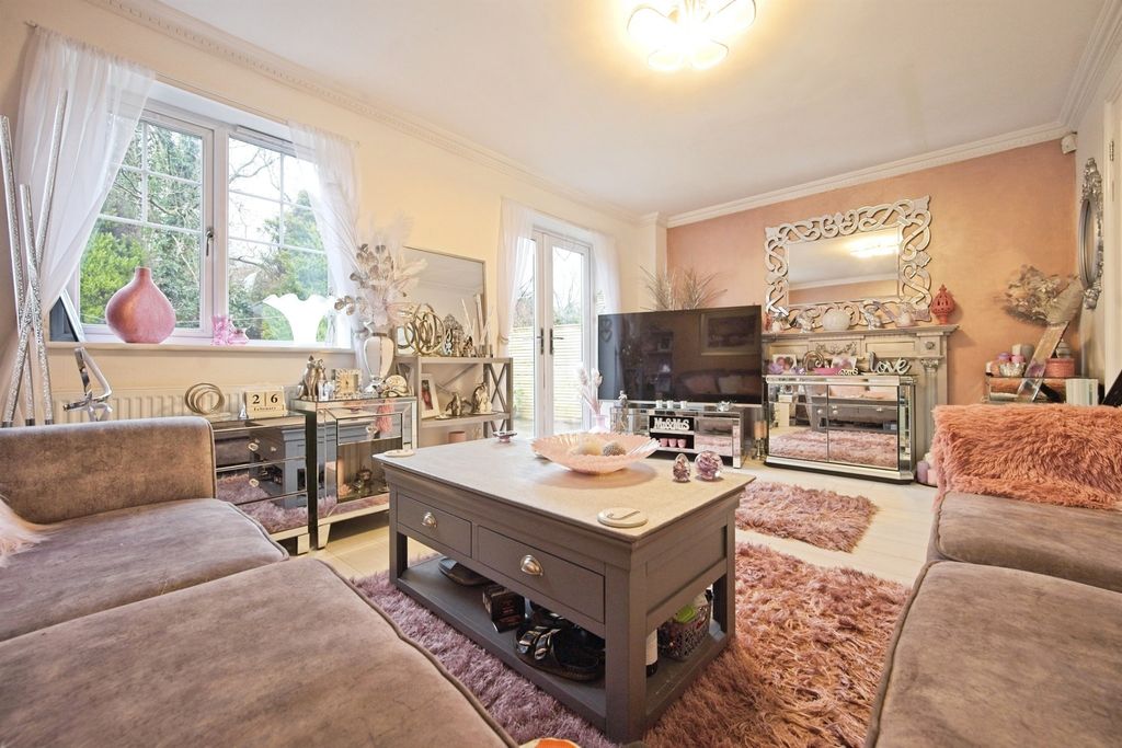 Property photo 3 of 22