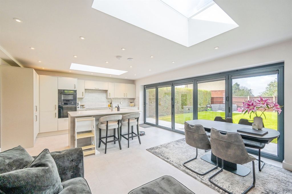 Property photo 3 of 19 Refitted Living Kitchen Diner: