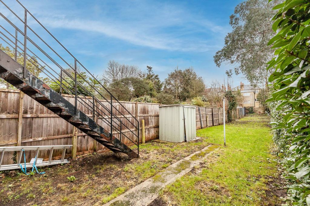 Property photo 3 of 4