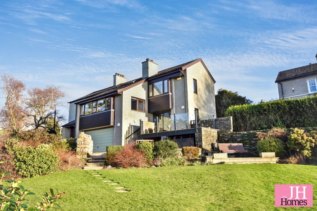 Property photo 1 of 47