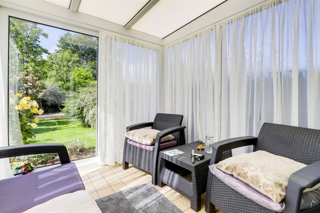 Property photo 3 of 20 13671.Jpg