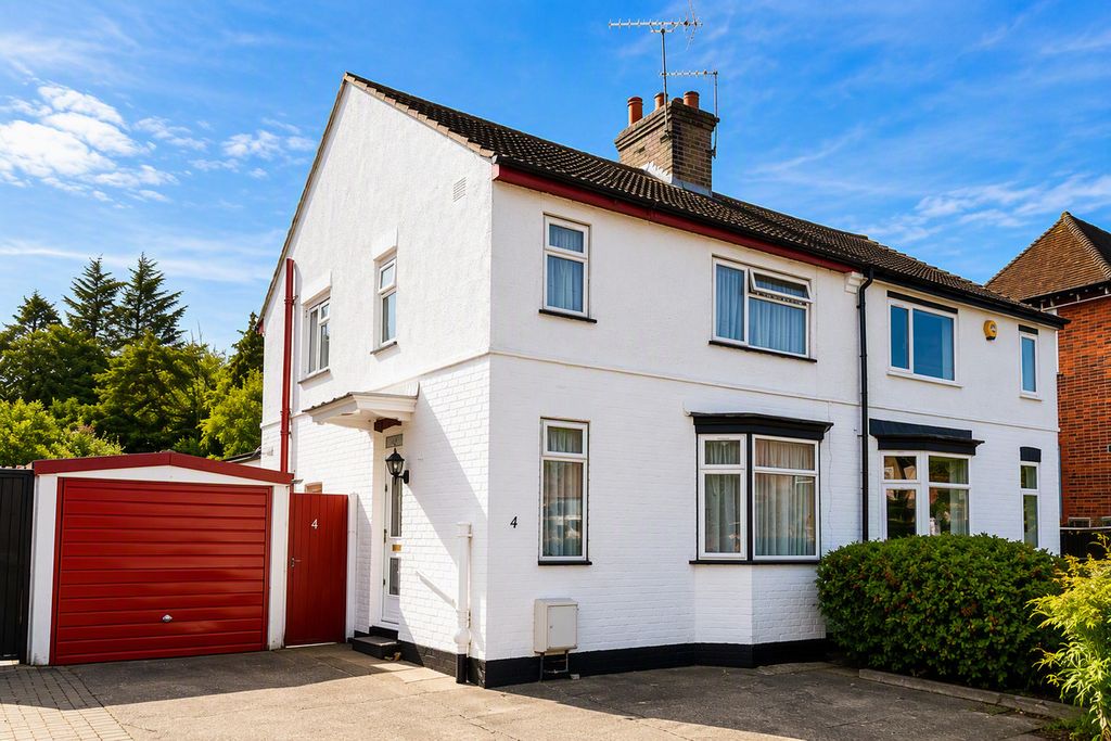 Property photo 1 of 18